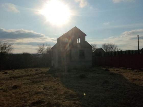 Земельна ділянка з будинком Староконстантинов