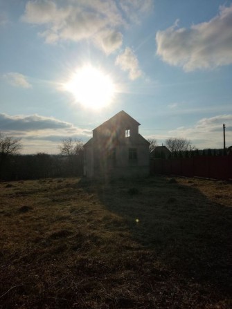 Земельна ділянка з будинком - фото 1
