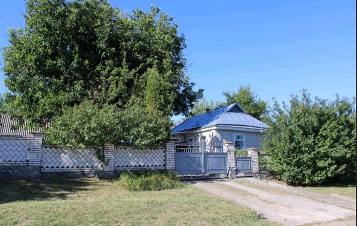 Будинок з ремонтом, після ремонту ніхто не проживає - фото 1
