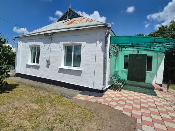 Житловий будинок з господарством Умань