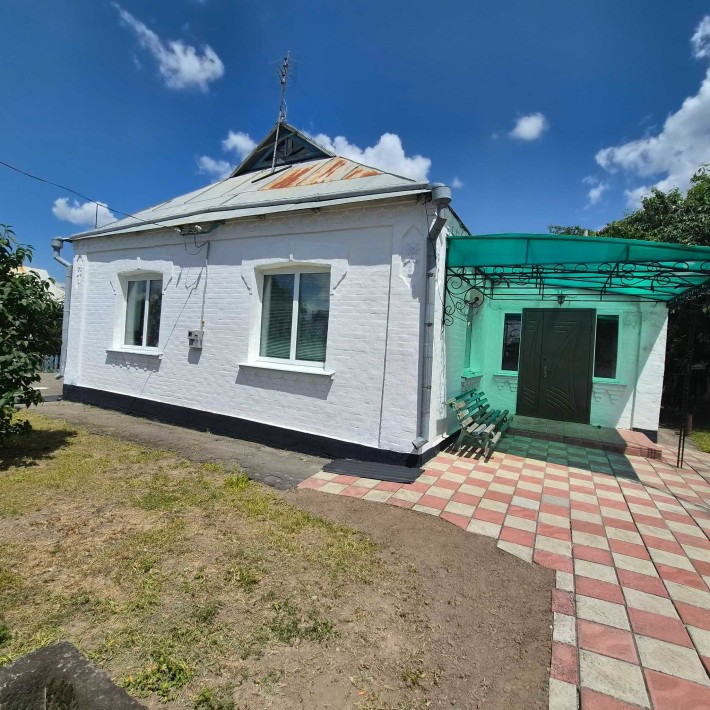 Житловий будинок з господарством - фото 1