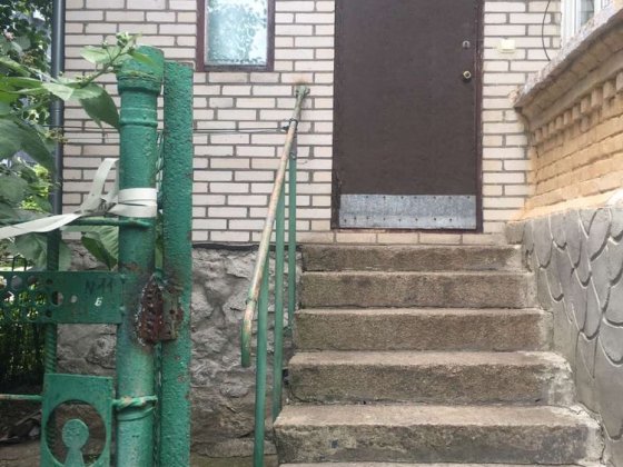 Продається частина будинку , центр Умань