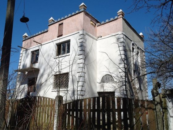 Продам будинок під житло або під бізнес Шепетівка