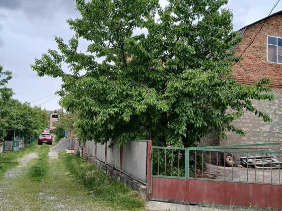 Продаж дачного будинку, придатного для постійного проживання