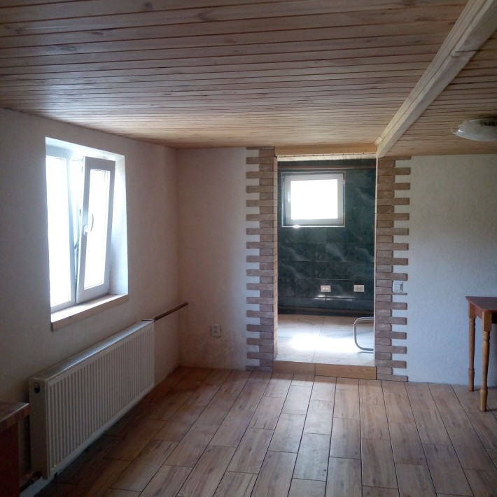 Продам будинок зі зручностями та гаражеи - фото 1
