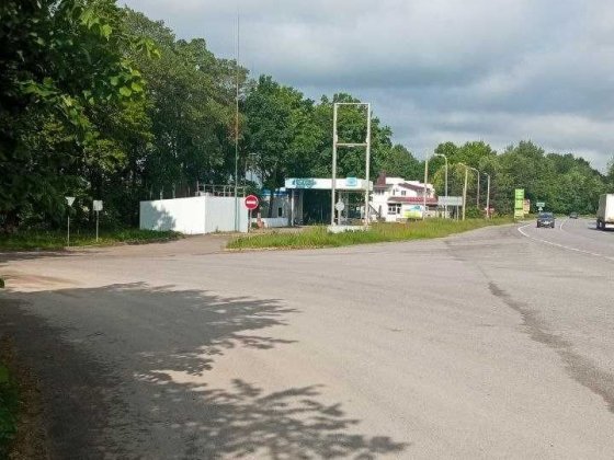 Дача біля озера (Рибаче): 150м до води, цегла, криниця у дворі Петрик