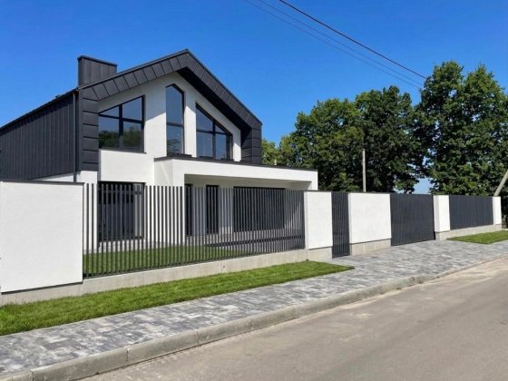 Будинок Тарасове (Луцьк) Клавдієво-Тарасове