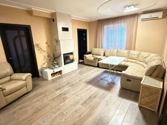 Продаж будинку Підгородне Підгородне