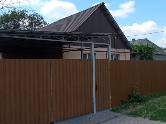 Продам дом с ремонтом в Подгородном Підгородне