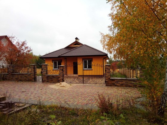 продається будинок Дениші Дениши