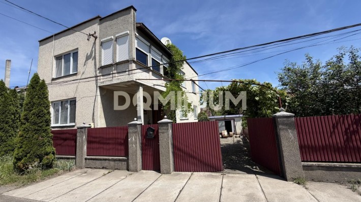 Будинок у м. Тячів, 136 м², 6 кімнат, підвал, якісний ремонт - фото 1