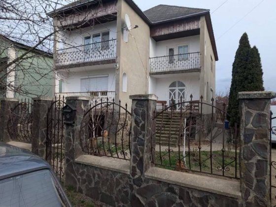 Продаж  будинку  у Минаї Минай