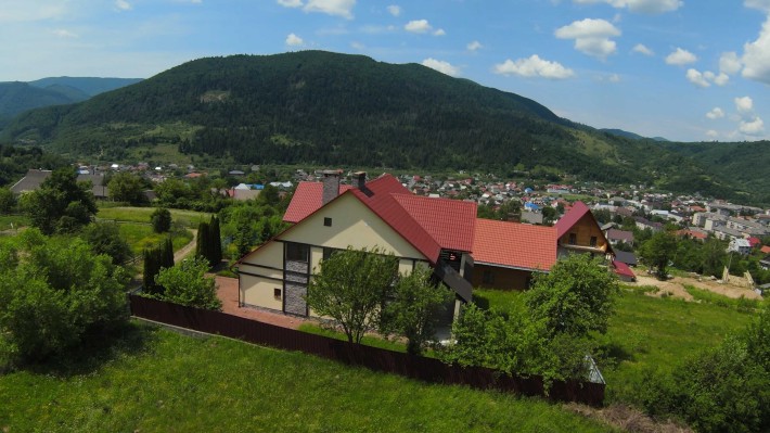 Продаж затишного будинку в смт. Міжгір'я - фото 1