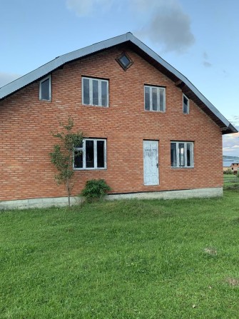 Приватний будинок у селі Молодків - фото 1