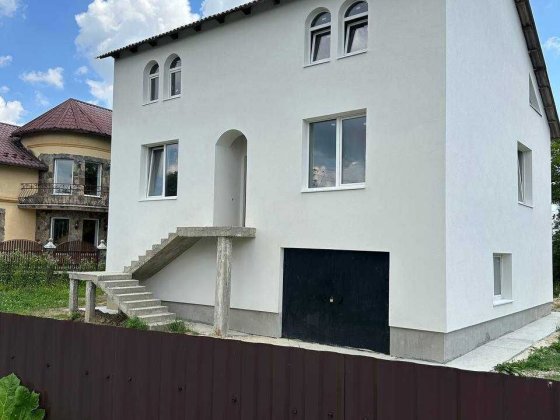 Продається будинок в Чернієві, біля Івано-Франківська Черниев
