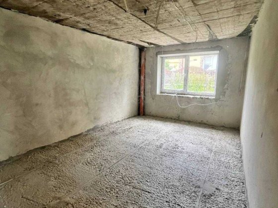 Продаж цегляного будинку в с. Черніїв Черниев