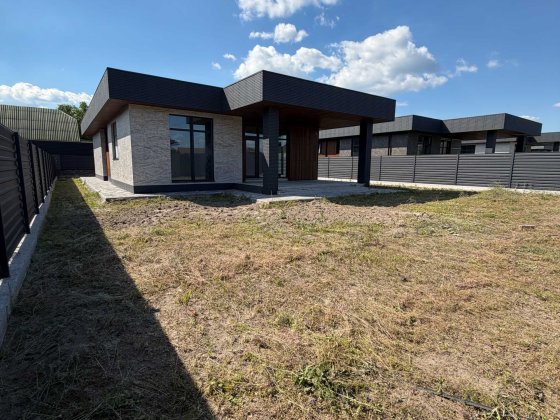 Продаж одноповерхового якісного будинку з газом Білогородка