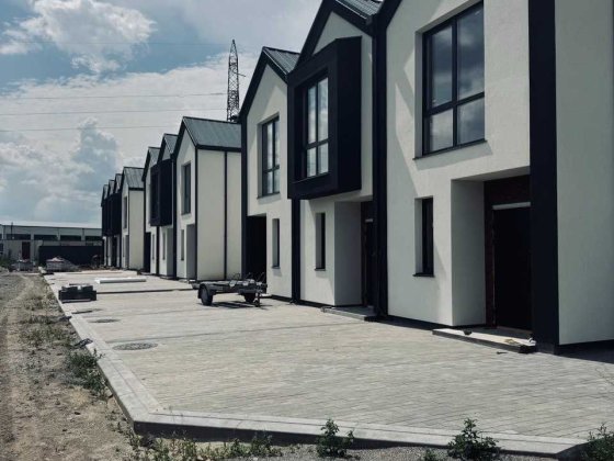 Таунхаус 70 м² + 1,5 сотки за ціною квартири + ГАЗ + 2 паркомісця! Святопетрівське, під Києвом. Святопетрівське