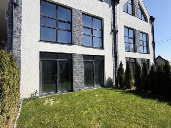 Продам Таунхаус 123м2 в місті Стоянка,3 хв від Ірпеня, Штукатурка + розводка електрики в ціні,Мін.оф