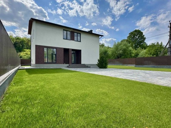 БЕЗ КОМІСІЇ! Продаж будинку з ремонтом в 13 км від Києва Новообухівською трасою Підгірці
