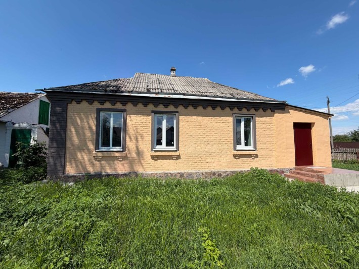 Продається 3 кім будинок 60 м2 в місті Яготин Є ВІДЕООГЛЯД - фото 1