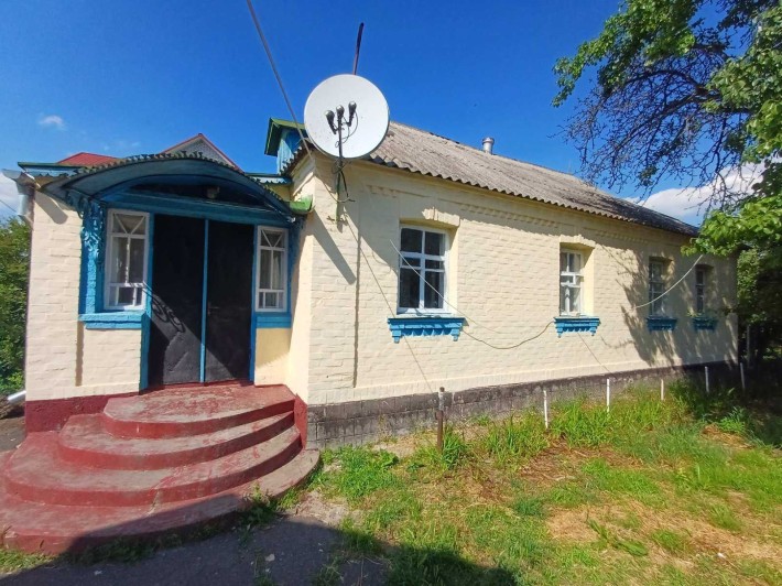 Продаж будинку в центрі смт Рокитне, Білоцерківський район Київська область - фото 1