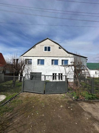 Терміново!Просторий будинок для великої родини в с. Баришівці 250 м² 16 соток 30 км від Києва - фото 1