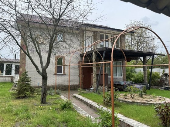 Продаж сучасного двоповерхового будинку у смт.  Глеваха - лише 15 хвилин до метро Теремки Глеваха