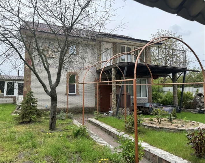 Продаж сучасного двоповерхового будинку у смт.  Глеваха - лише 15 хвилин до метро Теремки - фото 1