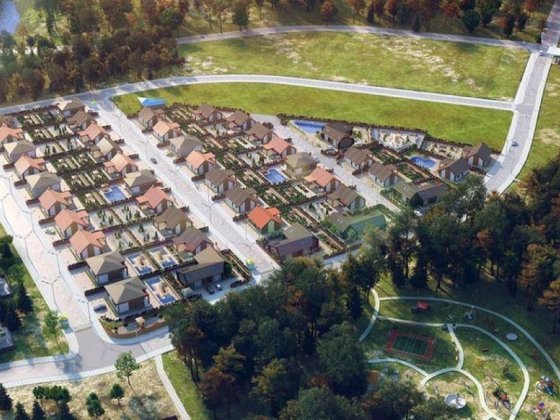 Продаю целый коттеджный городок 4Га поделен по 6 соток построено 2дома