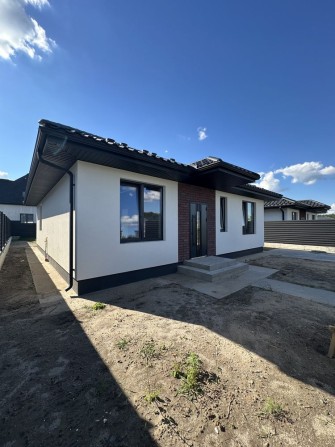 Продаж будинку 100 м² | 5 соток | Газ заведений - фото 1