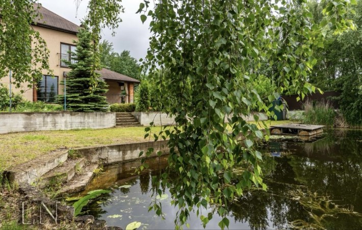 Продаж садиби в селі Кийлів з виходом до води - фото 1