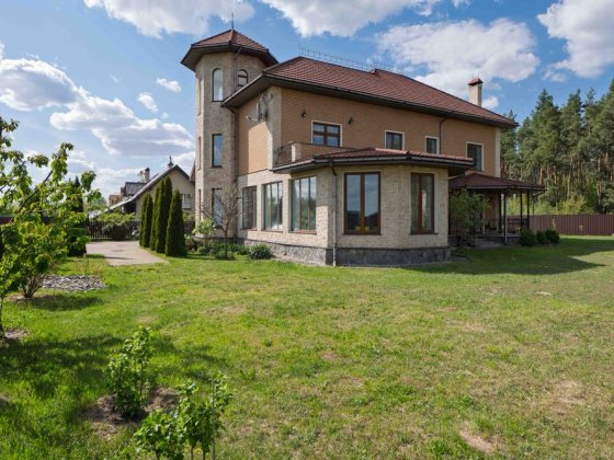 Продам будинок. ВІД ВЛАСНИКА. БЕЗ %. Будинок з басейном. Колонщина. Від Києва 15 км