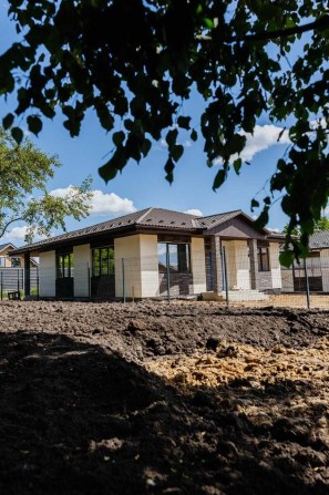 Продаж просторого будинку 3 кім, 105кв. метрів в котеджному містечку TWEED / Михайлівка-Рубежівка /  - фото 1