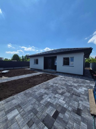 Продам 1 но поверховий будинок 90м2, вул. Патона, заведений ГАЗ. - фото 1