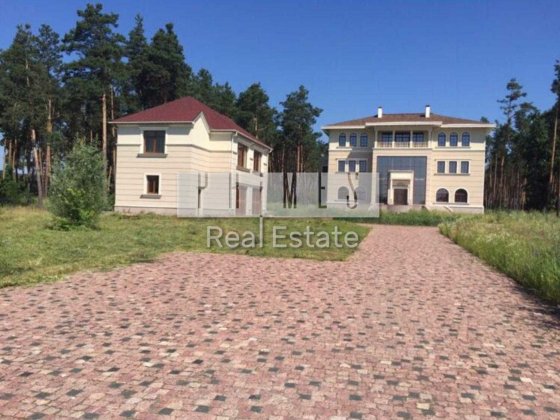 Продаж 4-поверхового будинку, ділянка 1, 75 га, сосновий ліс, Нові Безрадичі Нові Безрадичі