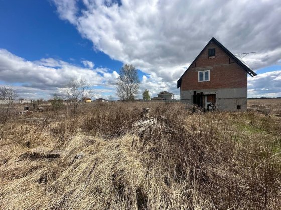 Продам будиночок та земельну ділянку в с.Петровське