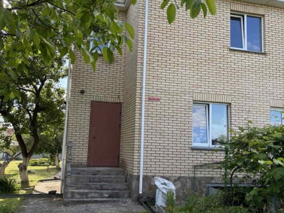 Продаж домоволодіння в с. Петрушки, 23 км від Києва по Житомирській трасі Петрушки