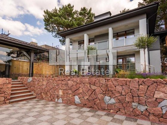 Продаж нового Будинку з виходом до води с. Плюти 250м2 Плюти