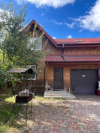 Продаж будинку в  Погребах - фото 1