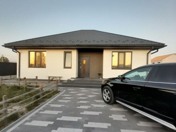 Продаж будинку в Тарасівці