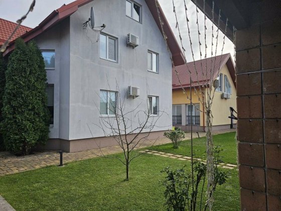Продаж двох будинків на одній ділянці. Хотяновка Хотянівка