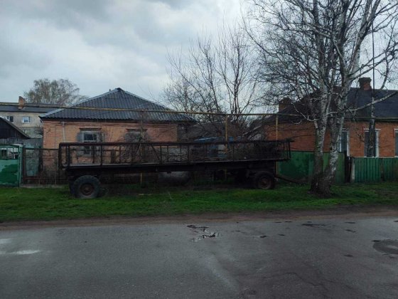 Приватний житловий будинок з присадибною ділянкою в селищі Компаніївка Компанеевка
