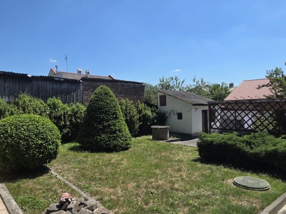 Продаж будинку на дві сім'ї Винники верхня частина міста (бічна вул.С.Бандери) Винники