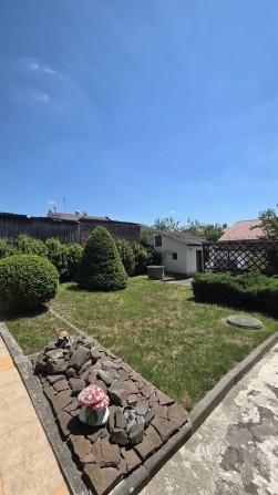 Продаж будинку на дві сім'ї Винники верхня частина міста (бічна вул.С.Бандери) - фото 1