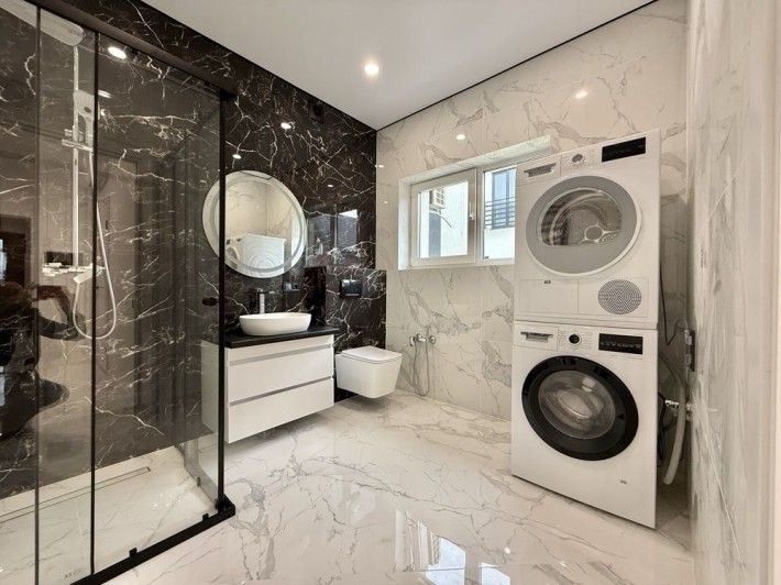 Продаж котеджу в Брюховичах з новим дизайнерським ремонтом - фото 1