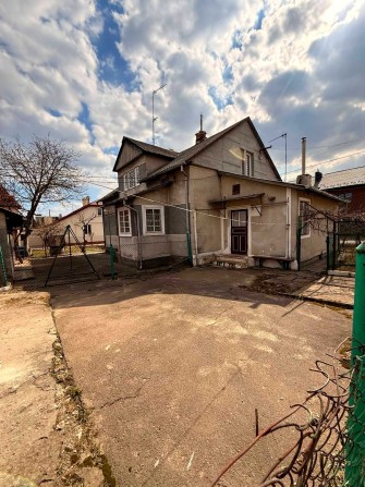 Продаж 1/2 будинку смт. Рудне - фото 1