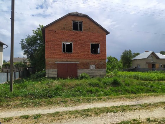 Незавершене будівництво Самбір