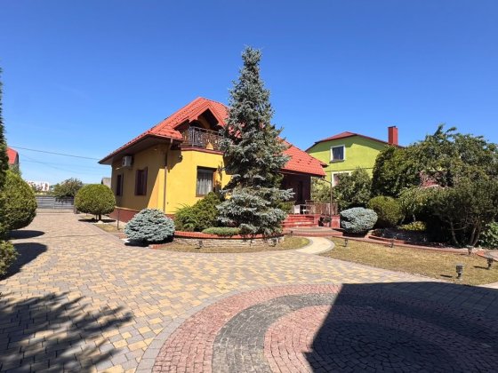 Продаж ексклюзивного будинку в Жовкві преміум-класу Жолква