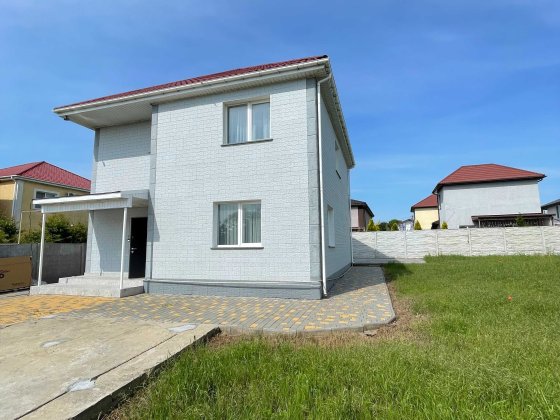 Продам дом в Червоном хуторе Лиманка